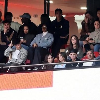 Prestianni discreto nas bancadas da Luz