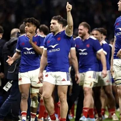 França vence Itália no Seis Nações e fica a uma vitória do título