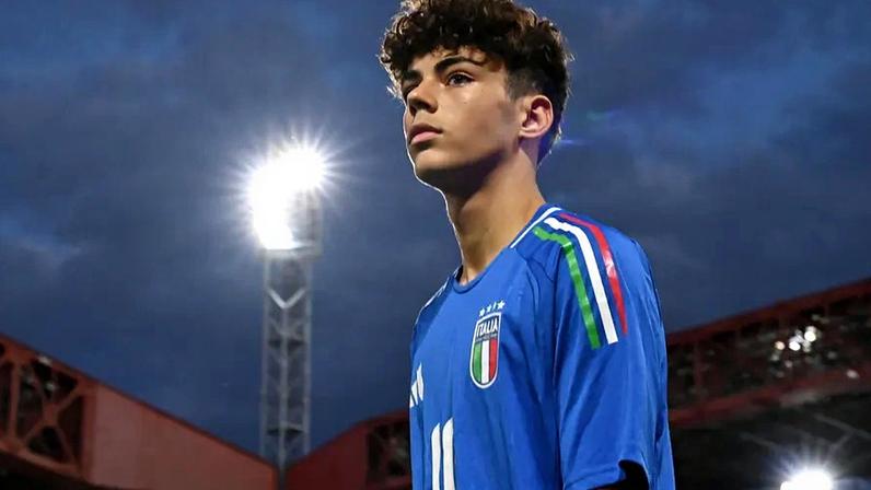 Em causa a polémica transferência do jovem Samuele Inacio em 2024