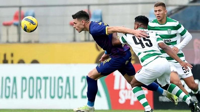 Uros Milovanovic reforça o Tobol Kostanay após saída do Chaves