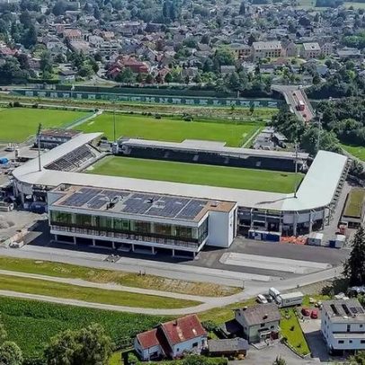 Ex-dirigente condenado a pagar 625 euros por gravar jogadoras no balneário