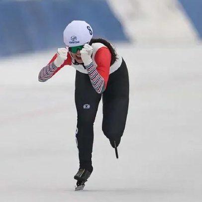 Jéssica Rodrigues defende título nos Mundiais de patinagem de velocidade no gelo