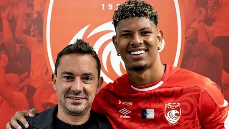 Marcos Victor abandona Santa Clara