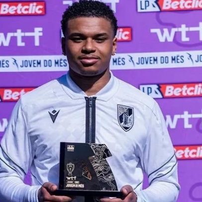 Noah Saviolo recebe prémio de jovem do mês de janeiro
