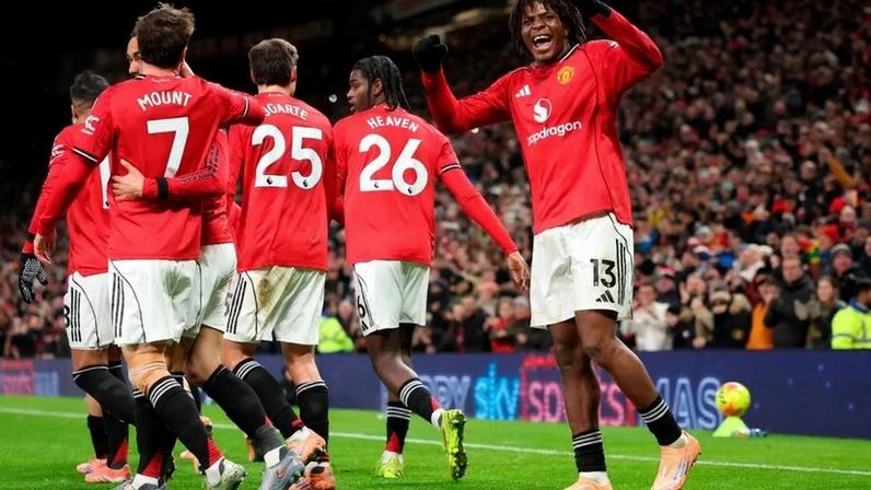 Nomes que podem sair de Old Trafford