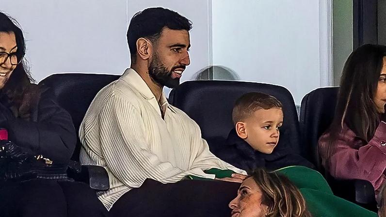 Bruno Fernandes na Capital do Móvel a assistir ao Paços de Ferreira-Torreense