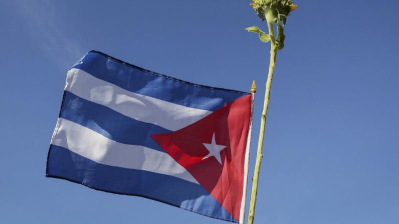 Cuba admite "troca de mensagens" com Washington