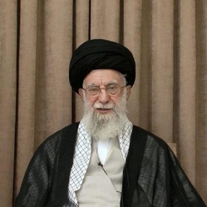 Líder supremo do Irão compara protestos a golpe de Estado