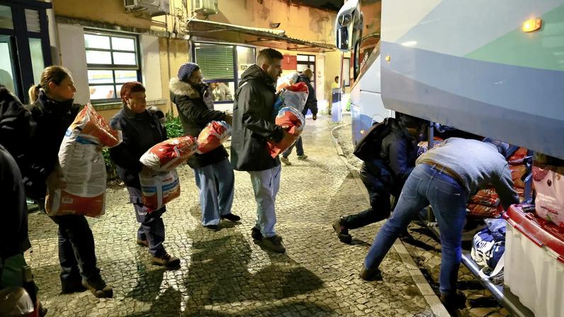 Comitiva da Moita rumou a Leiria para ajudar famílias afetadas pela tempestade