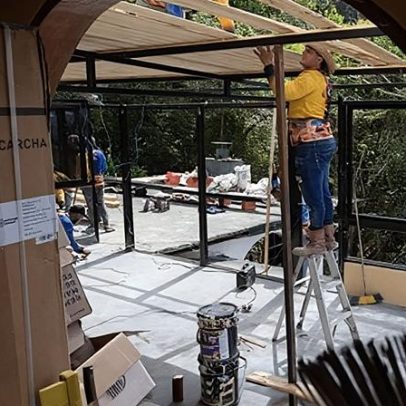 Corina Machado pronta para discutir transição com líder interina da Venezuela