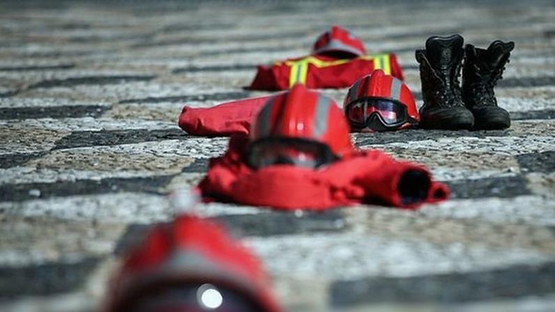 França apontou como prioritário debater o fim da "repressão" no Irão