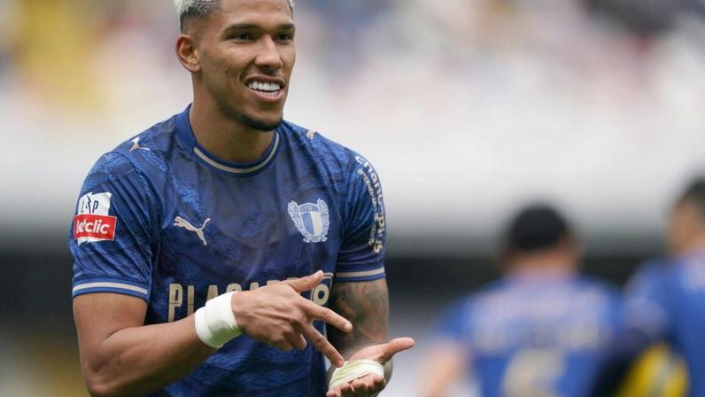 Vitória de Guimarães perde com Famalicão na estreia de Gil Lameiras