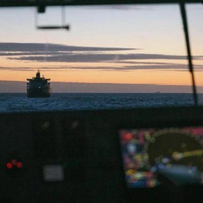 Navio grego transportando petróleo russo é atacado no Mar Negro