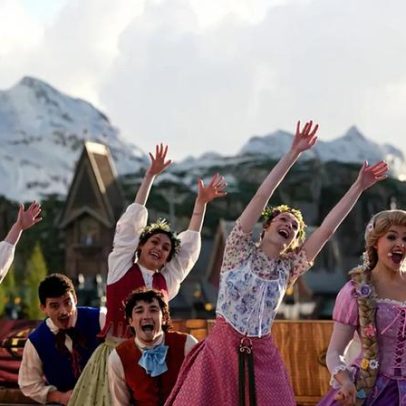 Disney inaugura Snow Queen World após expansão de 2 mil milhões de euros