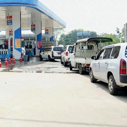 Myanmar: falta de combustível gera longas filas na capital