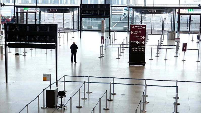 Greve cancela todos os voos previstos para quarta-feira no aeroporto de Berlim