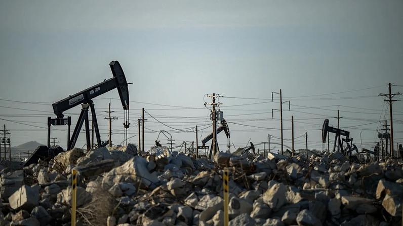 Israel ataca instalações energéticas iranianas; petróleo sobe a 110 dólares