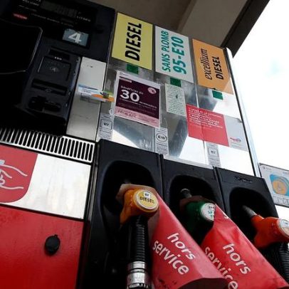 França: Governo e distribuidores não decidem o preço dos combustíveis