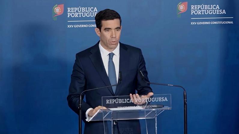 Governo português propõe aumentar detenção de imigrantes ilegais para até um ano