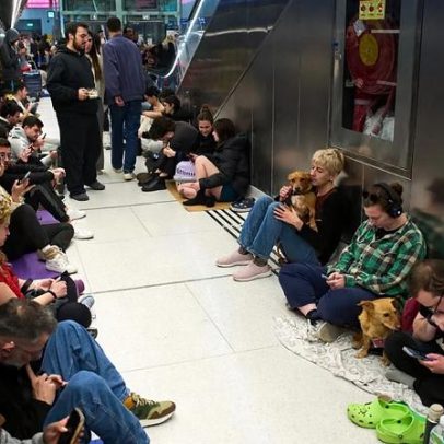 Destroços de míssil interceptado provocam incêndio perto de Tel Aviv