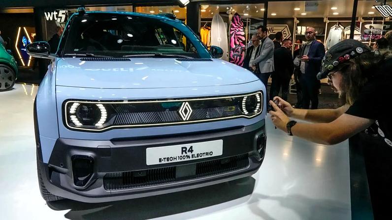 Renault planeia deixar de vender carros a combustão na Europa até 2030