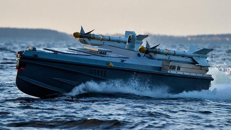 Drone Magura V7 da Inteligência Militar da Ucrânia, equipada com mísseis terra-ar, encontra-se num local não revelado na Ucrânia, no sábado, dia 6 de dezembro de 2025.