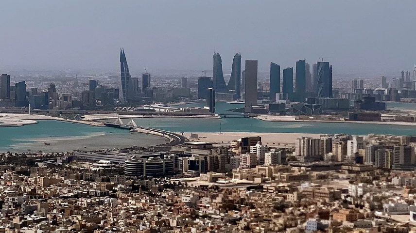 ARQUIVO - Vista geral aérea do Bahrain Financial Harbour. 29 de março de 2021