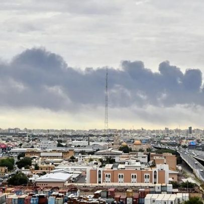 Irão intensifica ataques no Oriente Médio apesar de sinais de acordo de Trump