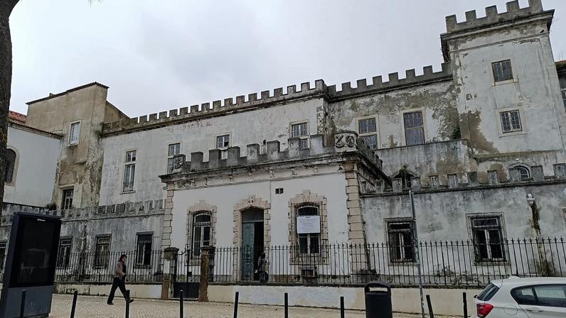 Hoteleiro abandona monumento histórico em Lisboa que viraria hotel de luxo