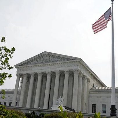 Cláusula constitucional pode custar 150 mil milhões de euros a Trump