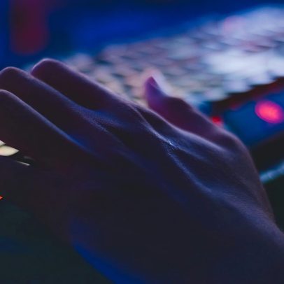 Secretas alertam: país estrangeiro tenta invadir contas de governantes