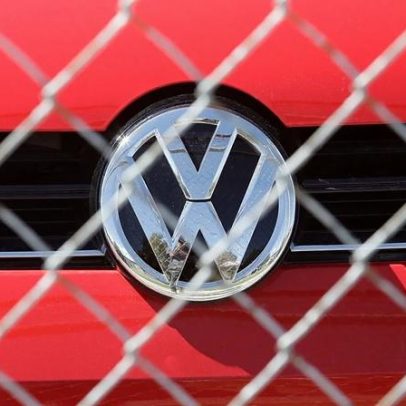 Volkswagen corta 50.000 empregos após queda de quase metade dos lucros