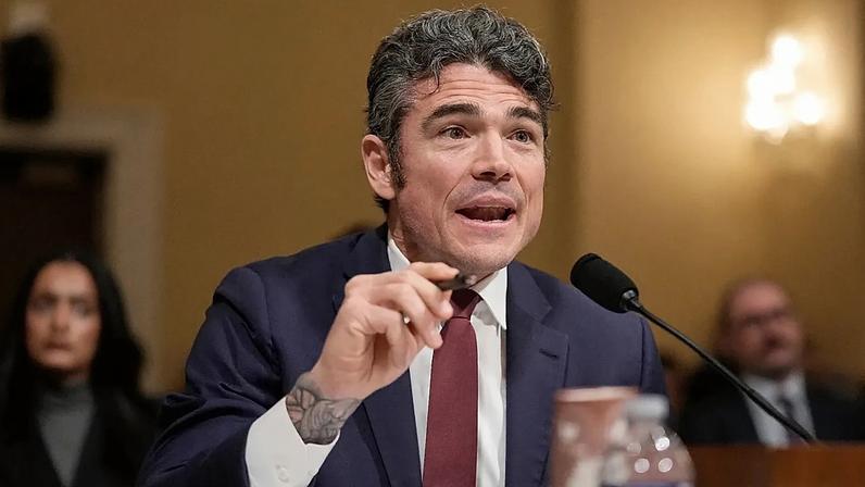 Diretor do CNC demite-se em protesto contra guerra no Irão