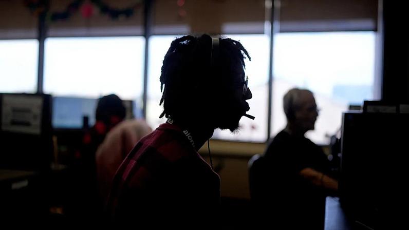 IA redefine trabalho: Anthropic aponta empregos mais expostos