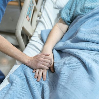 Universidade de Aveiro cria nanocápsulas para tratamento de cancro