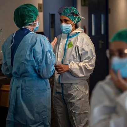 Espanha restabelece cuidados de saúde universais e impactos na UE