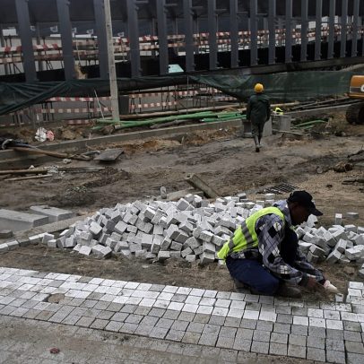 Empresas de construção civil em Portugal recorrem à via verde de imigração