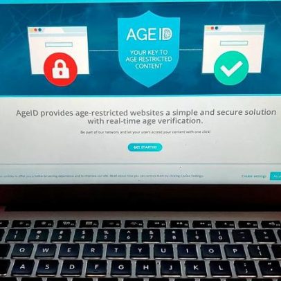 Austrália aplica controlo de idade a IA, jogos adultos e motores de busca