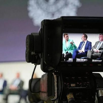 Rei da Dinamarca propõe que ex-primeira-ministra lidere negociações para governo