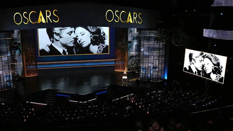 Barbra Streisand fala sobre Robert Redford no segmento "In Memoriam" dos Óscares
