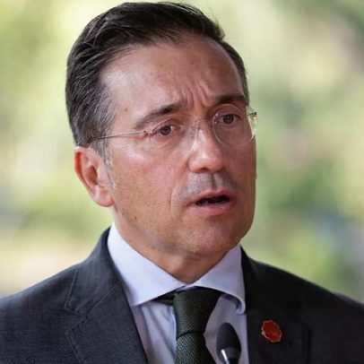 Albares: ataque unilateral de EUA e Israel não tem apoio do direito internacional