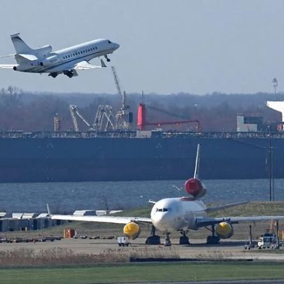 Reservar voos de férias já face ao aumento do preço do combustível de aviação