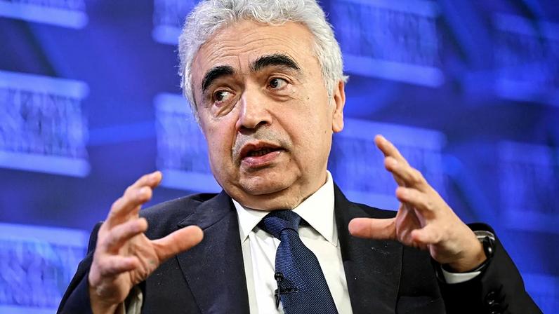 Diretor executivo da Agência Internacional de Energia, Fatih Birol, discursa no National Press Club, em Camberra, Austrália, 23 de março de 2026