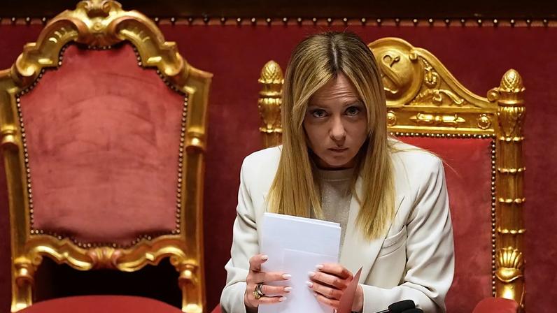 Meloni afirma que ataque americano e israelita viola o direito internacional