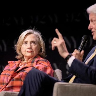 Imagens de depoimentos de Bill e Hillary Clinton são divulgadas no caso Epstein