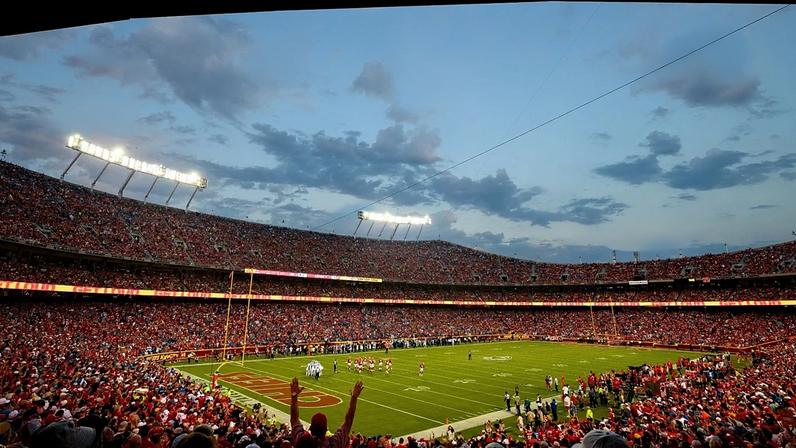 Esperava-se que o evento atraísse adeptos de futebol aos EUA, mas mudanças ao ESTA e escrutínio nas redes sociais podem reduzir bastante o número de visitantes.