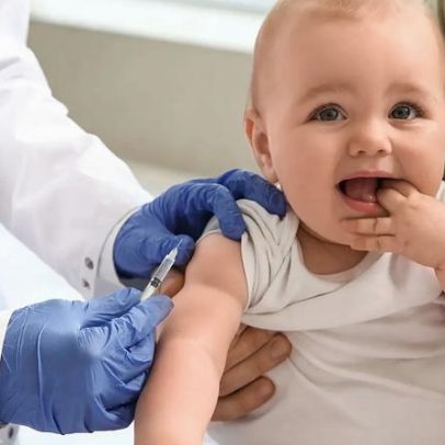 Solução açucarada reduz dor de bebés em procedimentos hospitalares