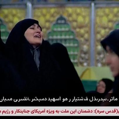 Irão: multidão reúne-se em Mashhad após morte do líder supremo Khamenei