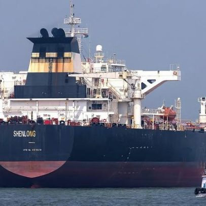 Navios pedem autorização para atravessar o Hormuz com riscos e seguros elevados