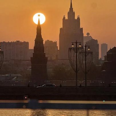 Convoca embaixadores britânicos e franceses após ataque a fábrica de Bryansk